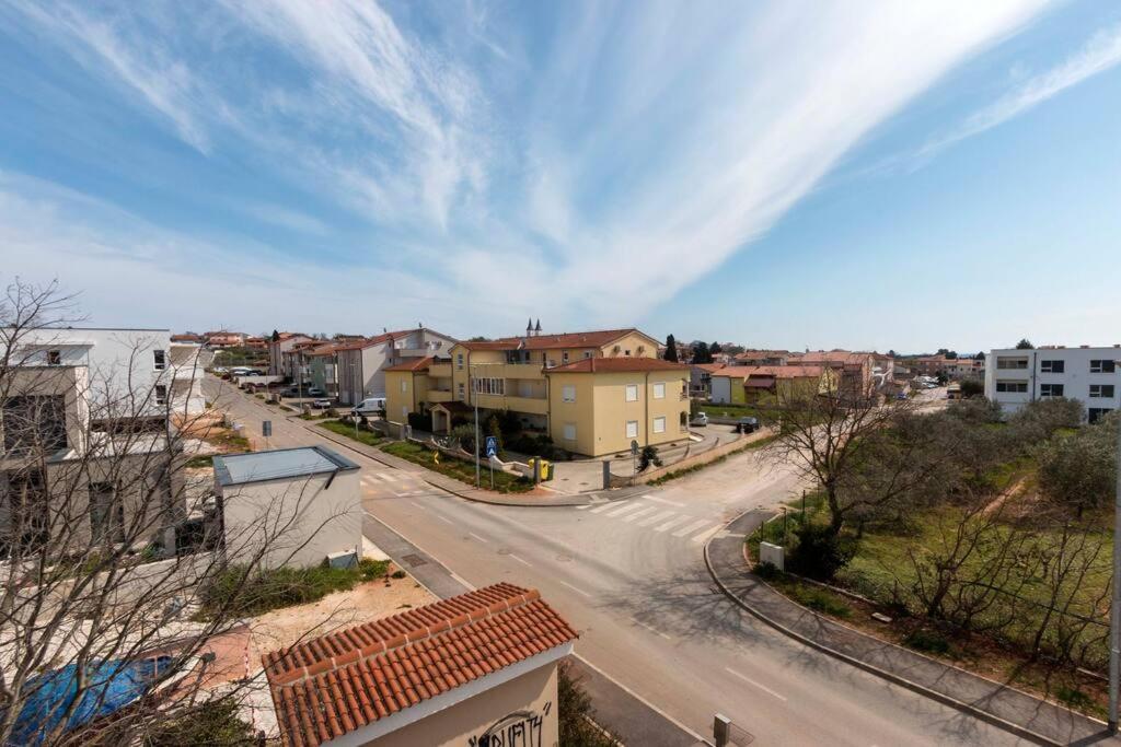 Cozy Apartment With Private Parking Μεντουλίν Εξωτερικό φωτογραφία