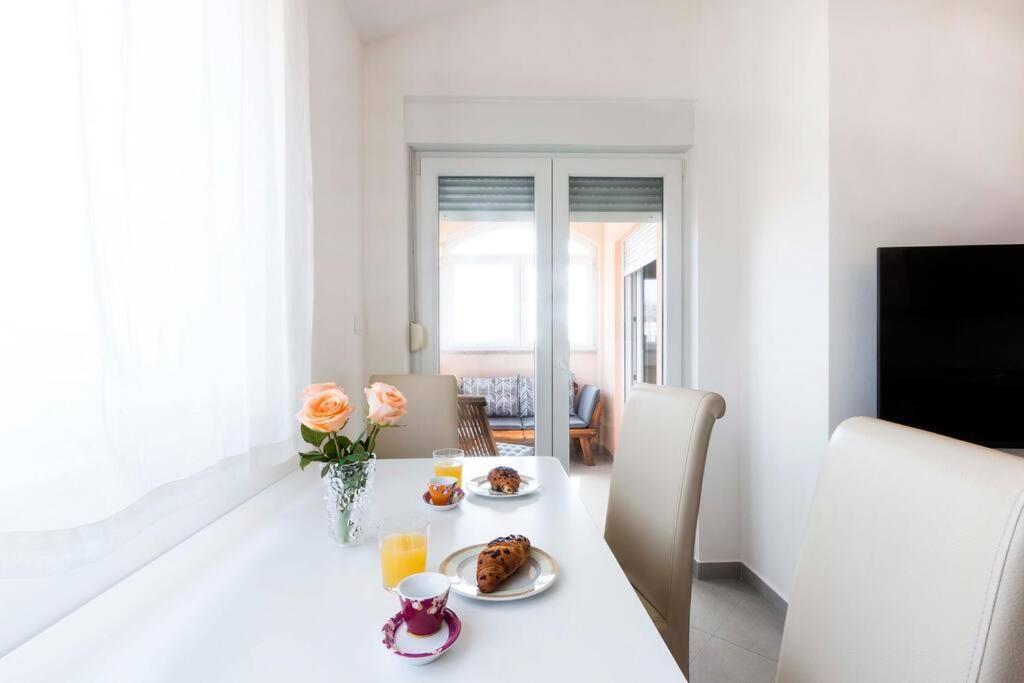 Cozy Apartment With Private Parking Μεντουλίν Εξωτερικό φωτογραφία