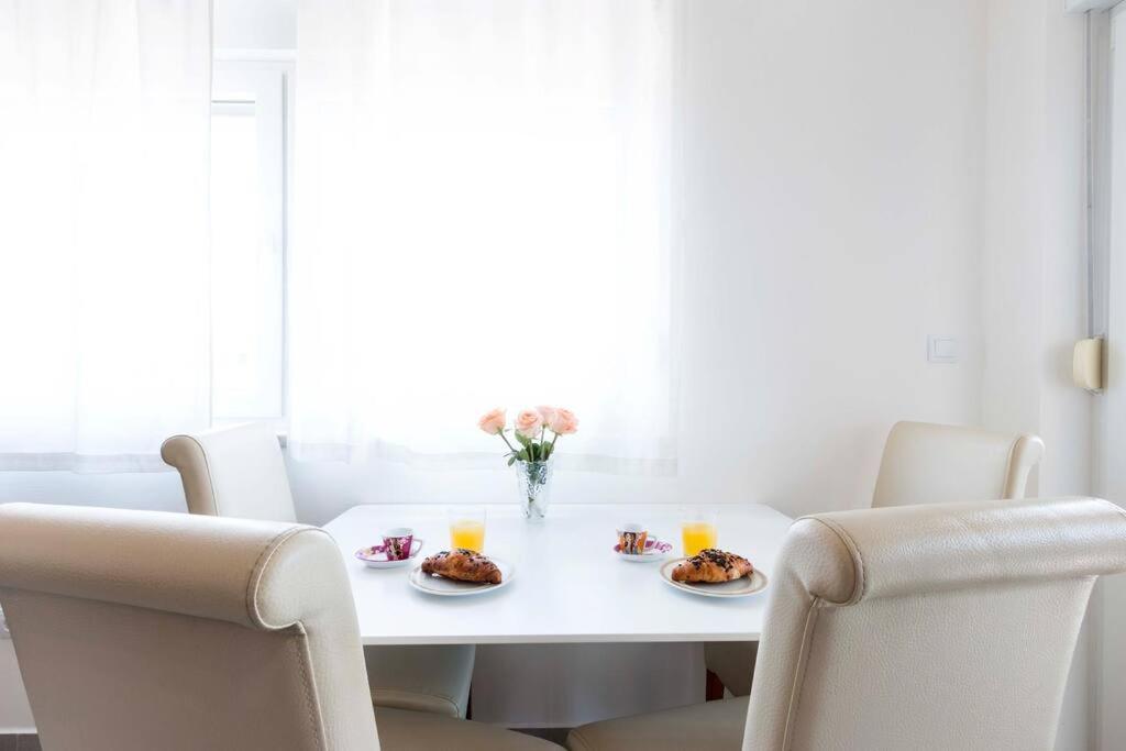Cozy Apartment With Private Parking Μεντουλίν Εξωτερικό φωτογραφία