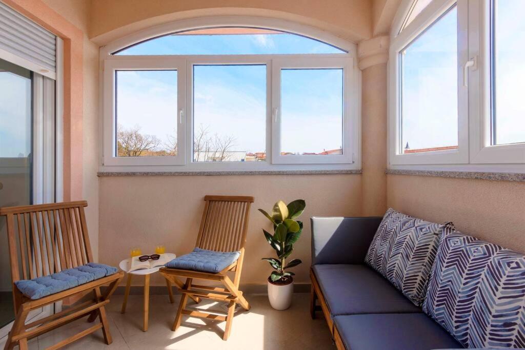 Cozy Apartment With Private Parking Μεντουλίν Εξωτερικό φωτογραφία