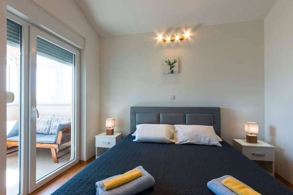 Cozy Apartment With Private Parking Μεντουλίν Εξωτερικό φωτογραφία